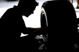 Button says 2016 triple header on fair on F1 crews