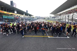 Ecclestone: It's peace in our time at Red Bull
