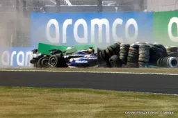 More Williams embarrassment, more pressure on Ricciardo