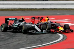 Verstappen: Rosberg didn't turn in... Lewis knows