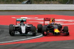 Wolff: You don’t bang wheels with the championship leader