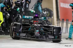 Mercedes fined €20,000 for bungled pit stop