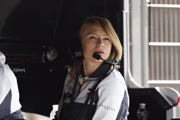 Sauber keeps rebuilding after Longbow buyout