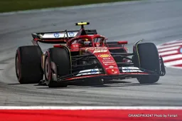 Spanish GP FP3: Sainz leads a tight field