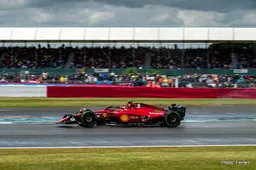 Silverstone Qualifying: Sainz stuns Verstappen steals pole