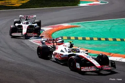 Magnussen: Hard for me to beat Schumacher lately
