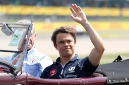 De Vries finds refuge with Mahindra in Formula E