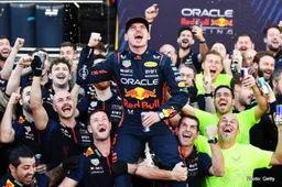 Verstappen amid the greatest F1 season of all time