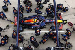 Mastering the Art of F1 Pit Stops for Race Strategy Success
