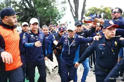 Montoya: If I was Red Bull, I'd pressure Perez to retire from F1