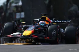Button: Verstappen can do more with a car than anyone else