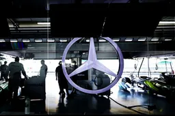Mercedes report Hamilton "sabotage" email attack to police