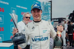 Formula E New York: Vandoorne back on top