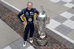IndyCar veterans hanging in there as youth invade