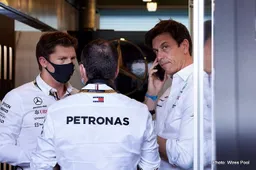 Villeneuve: Hamilton upset with Wolff's antics after defeat