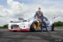 Verstappen swaps F1 with drifting