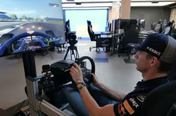 Verstappen test drives F1 2018 game at Silverstone
