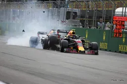 Flashback: Ricciardo mounts Verstappen in Baku