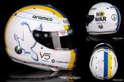 Vettel using NO WAR helmet during Bahrain F1 Test