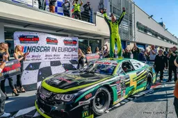 Villeneuve back to winning ways