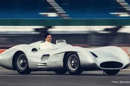 Video: Wolff drives the Legendary Mercedes W196