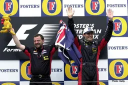 Melbourne Flashback: Webber's dream debut in 2002