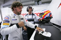 Alonso: Only McLaren or Mercedes can give me a third F1 title
