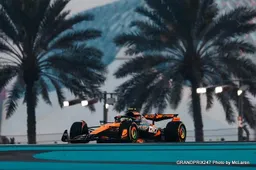 Abu Dhabi GP FP2: Norris tops, Verstappen chases, Piastri P11
