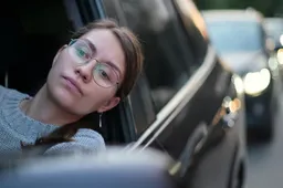 What Is Rubbernecking, and Why Is It Dangerous?