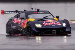 Verstappen swaps Suzuka build up for wet laps in a Nissan Z Nismo GT500 at Fuji Raceway