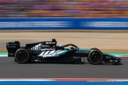 Chinese GP Sprint Qualifying: Unchallenged George Russell on pole, Mercedes supreme