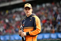 Oscar Piastri says explaining Formula 1 to friends "very complicated", involves "a lot of follow-up questions"
