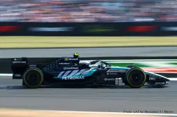 British Grand Prix Sprint: Kimi Antonelli denies Lewis Hamilton the win