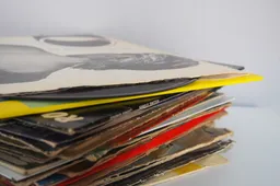 records 925206 960 720