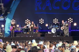 1 racoon jan