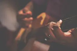 pexels-hands-1851426_1920
