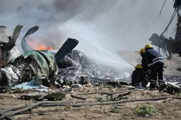 2013 08 09 mogadishu plane crash d 9471658140
