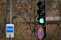 alexas_fotos-traffic-light-4396736