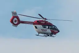 D-HDSF_Intensivtransporthubschrauber__Christoph_München__im_Flug