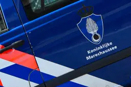 Mercedes_Koninklijke_Marechaussee,_Schiphol_pic1 kopieb
