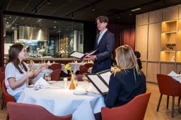 Nova_College_Hotelschool_restaurant_Klasse