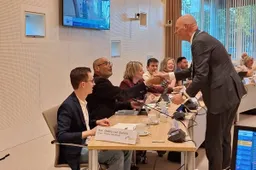 06. Burgemeester feliciteert PRO Heemskerk