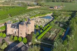 DJI_0136-1Kasteeltuin van boven