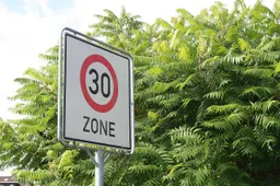 speed-limit-2711712_1280
