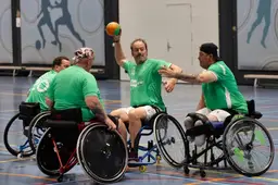 260628 17902 Rolstoelhanbal Team Swift