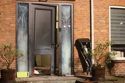 2024-11-16-meesters-multi-media-fotos-vrouw-zwaar-gewond-bij-explosie-onsenoortsestraat-nieuwkuijk3-673842085603e