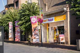 PartyVlaai in Waalwijk_finalist Lekkerste worstenbroodje van Brabant