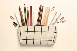 08 19 26 Back to school gymtas of etui