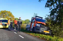 FPMB_20261028_Bakwagen_botst_tegen_boom_op_Nieuwkuijkseweg_2