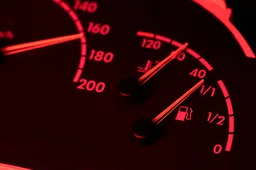 close-up-fuel-level-gauge-vehicle